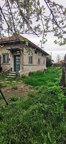 Casă cu 2 camere cu Teren 1500 Mp în Fusea