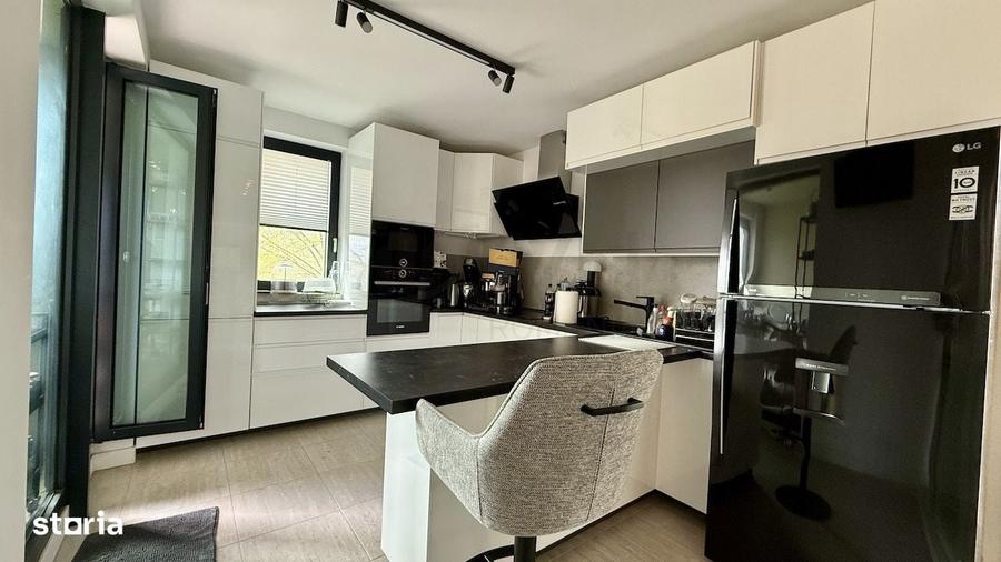 Apartament cu 4 camere în Pipera