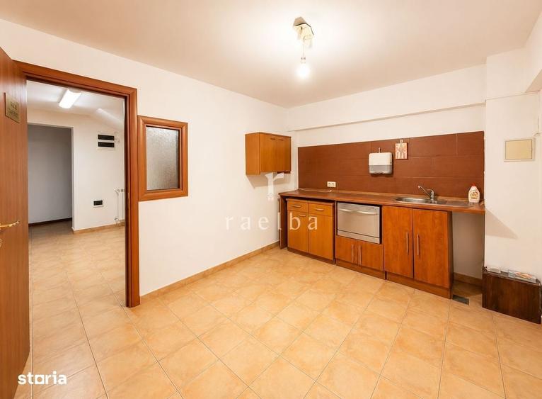 Casă cu 4 camere în Șoseaua Nordului