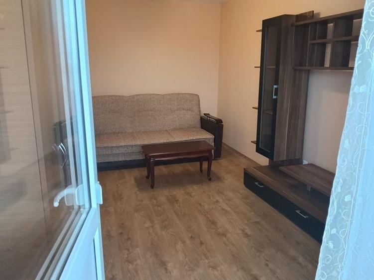 Apartament cu 2 camere decomandat în Exterior Vest