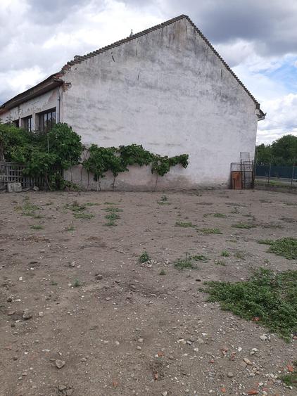 Teren la sat cu constructie - 6