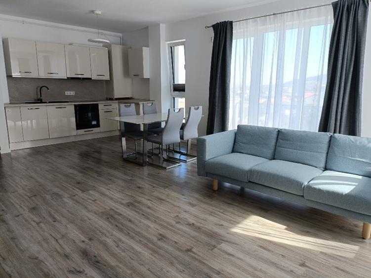 Inchiriez apartament cu garaj subteran - 7