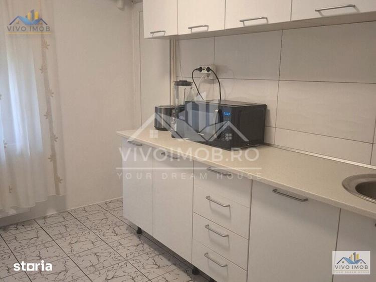 Garsonieră decomandată în Tei