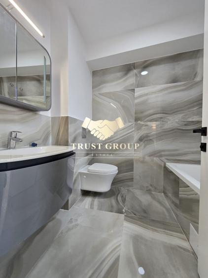 Apartament cu 3 camere decomandat în Polonă