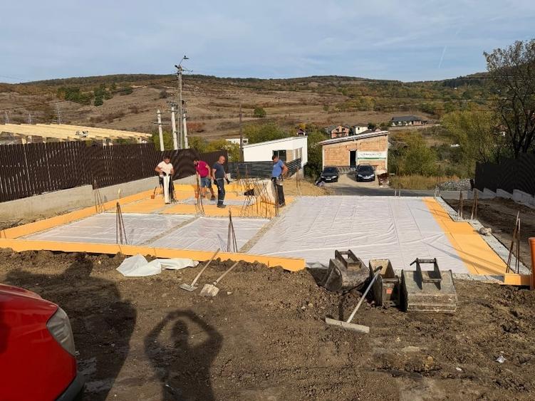 Casă individuală cu 5 camere cu Canalizare în Popești