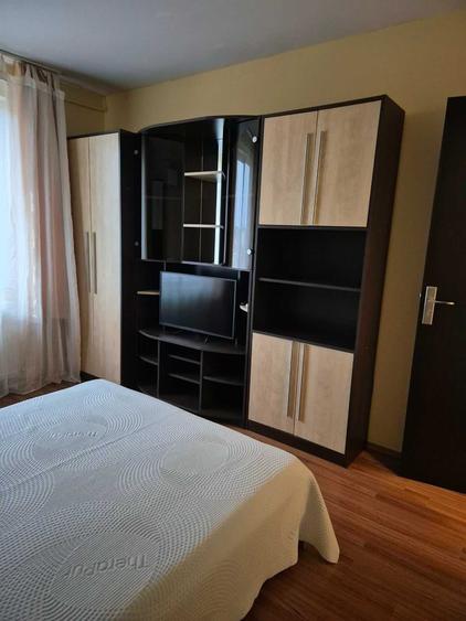 Garsonieră decomandată în Central