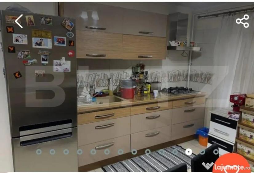 Apartament cu 3 camere decomandat, mobilat în Micro 16