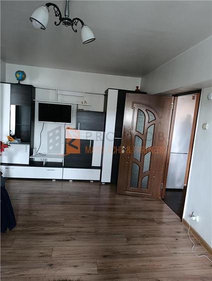 Apartament cu 2 camere semidecomandat, mobilat în Unirii Sud
