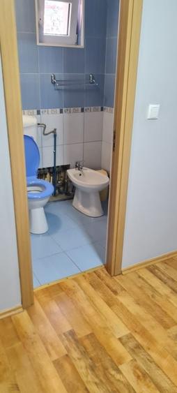 Apartament cu 3 camere decomandat în Grădiște