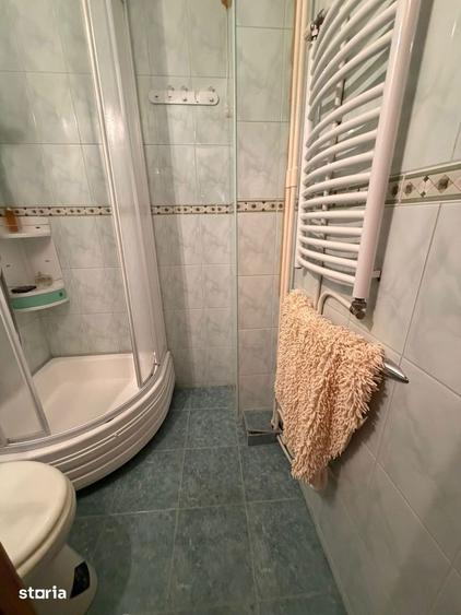 Apartament cu 3 camere decomandat în Ștefan cel Mare