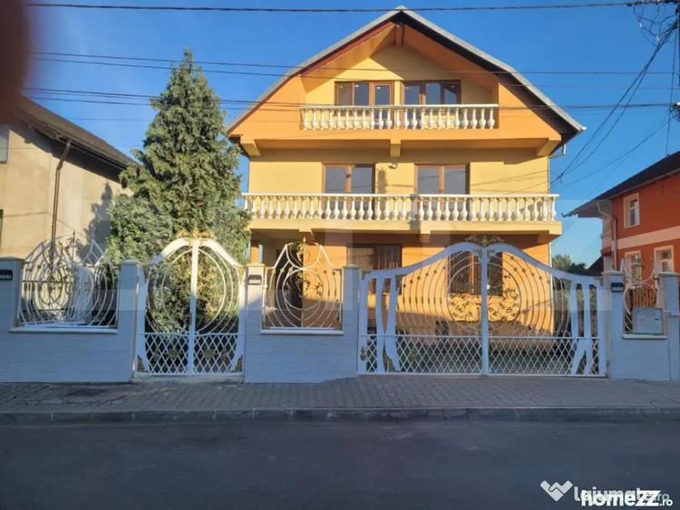 Casă cu 5 camere cu Canalizare în Central