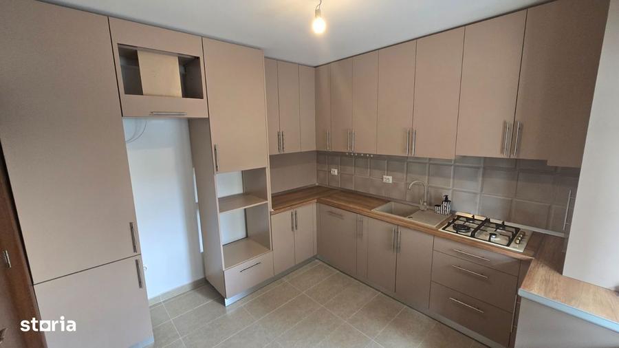 Casă cu 4 camere cu Teren 162 Mp în Central