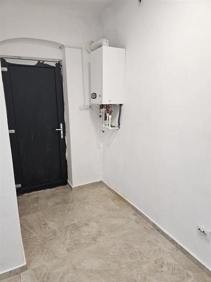 Spațiu comercial, de 50 mp, în Central