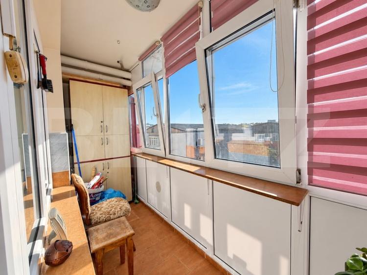 Apartament cu 2 camere semidecomandat, mobilat în Nicolina