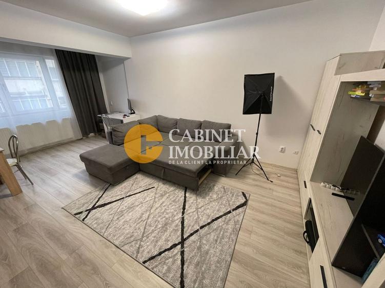 Garsonieră decomandată, mobilată în Oancea