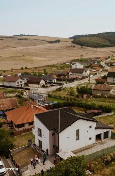 Casă cu 4 camere cu Teren 190 Mp în Apahida