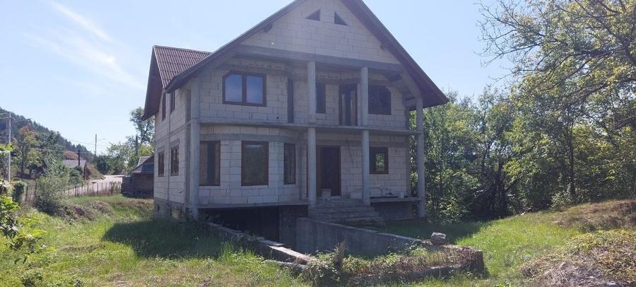 Casă cu 4 camere în Vad