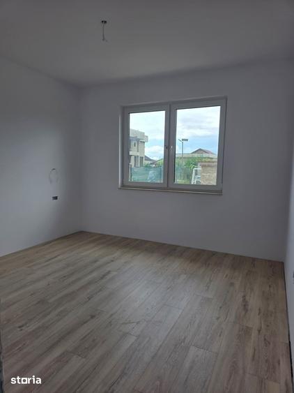 Casă cu 4 camere cu Teren 430 Mp în Central