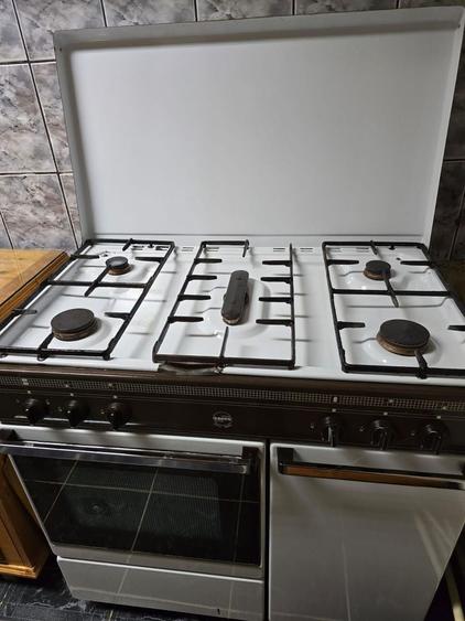 Apartament cu 3 camere decomandat, mobilat în Nord