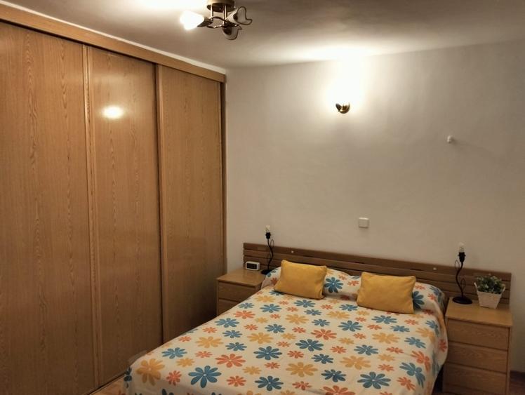 Casă individuală cu 3 camere cu Teren 100 Mp în Andronache
