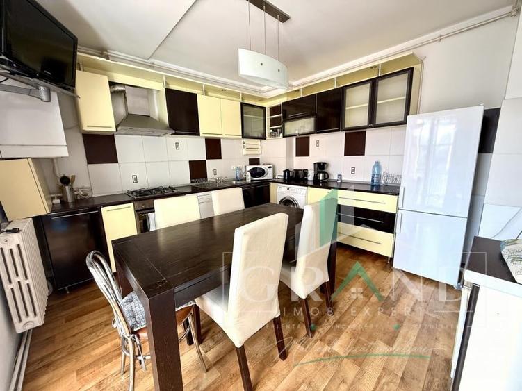 Apartament cu 4 camere decomandat, mobilat în Zorilor