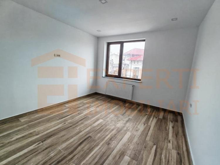 Spațiu comercial, de 360 mp, în Central