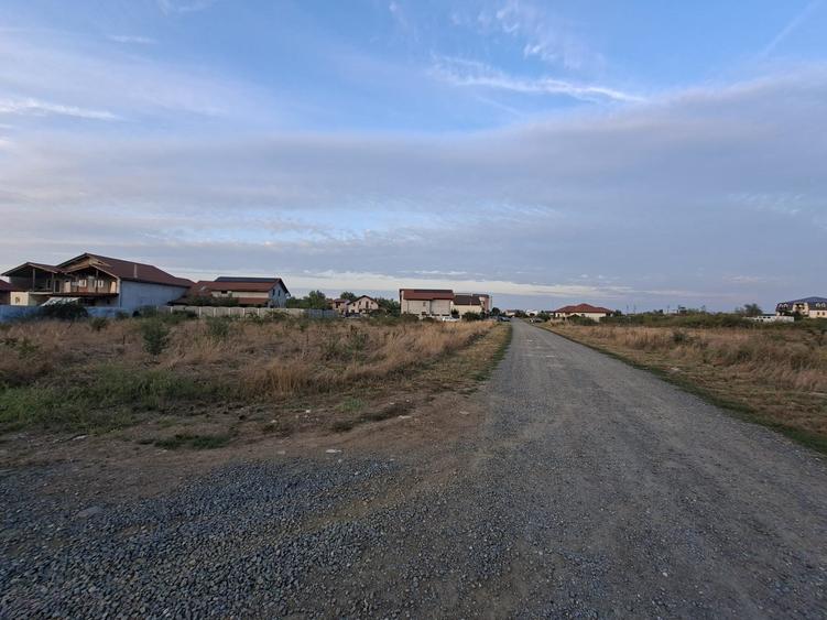Teren Construcții intravilan de 865 mp, în Giroc