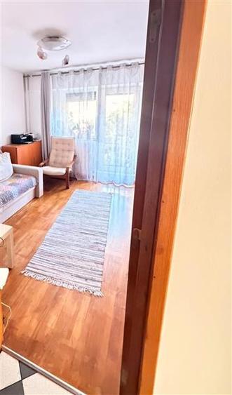 Apartament cu 4 camere decomandat, mobilat în Unirii