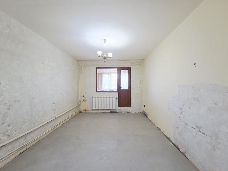 Garsonieră decomandată în Micro 40