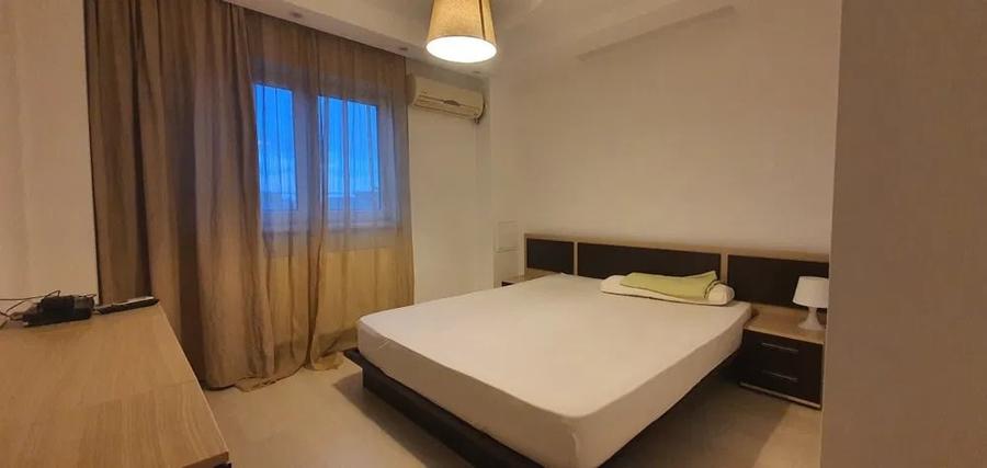 Apartament cu 3 camere decomandat, mobilat în Tineretului