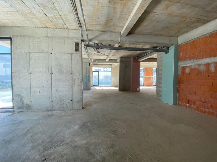 Spațiu comercial, de 657 mp, în Pipera