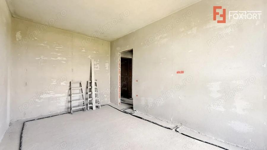 Apartament cu 2 camere semidecomandat în Moșnița Nouă