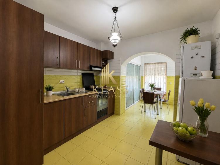 Duplex cu 5 camere cu Canalizare în Voluntari