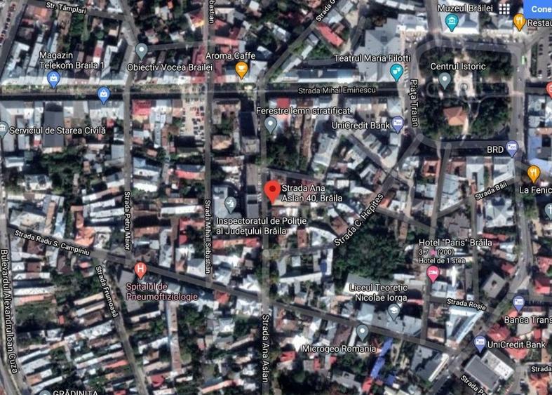 Casă cu 14 camere cu Canalizare în Central