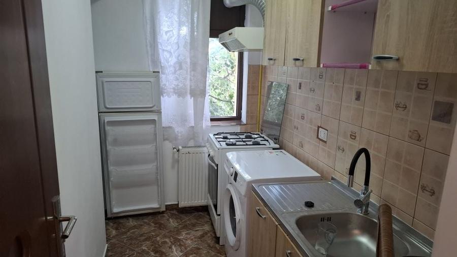 Apartament cu 2 camere decomandat în Sud