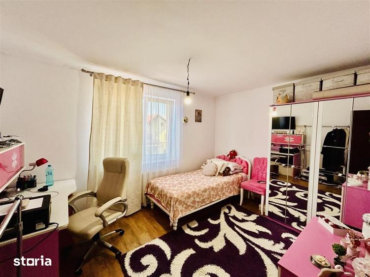 Casă cu 3 camere cu Teren 493 Mp în Central