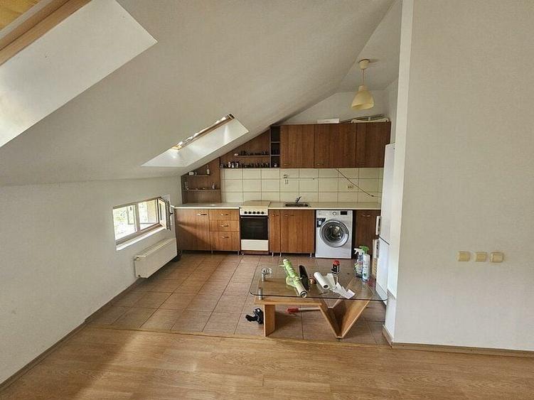 Apartament cu 3 camere decomandat în Bucureștii Noi