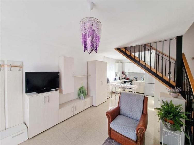 Casă cu 2 camere cu Teren 130 Mp în Cantemir