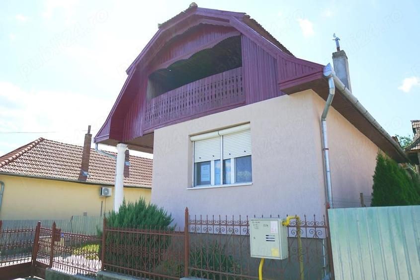 Casă cu 4 camere cu Teren 975 Mp în Central