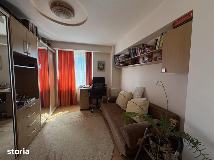 Apartament cu 4 camere în Ultracentral