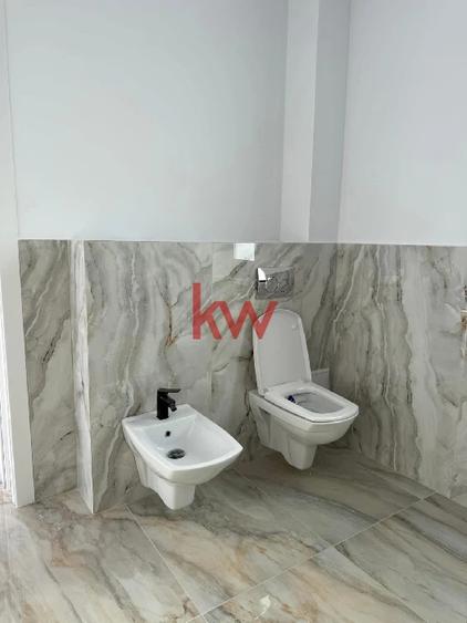 Casă individuală cu 4 camere cu Canalizare în Valea Lupului
