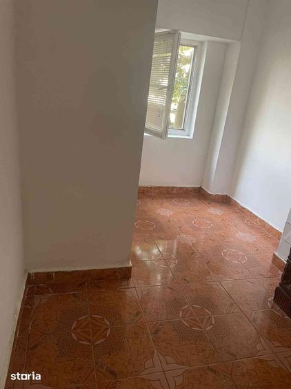 Apartament 2 camere, curte ?i beci, Mangalia - 4