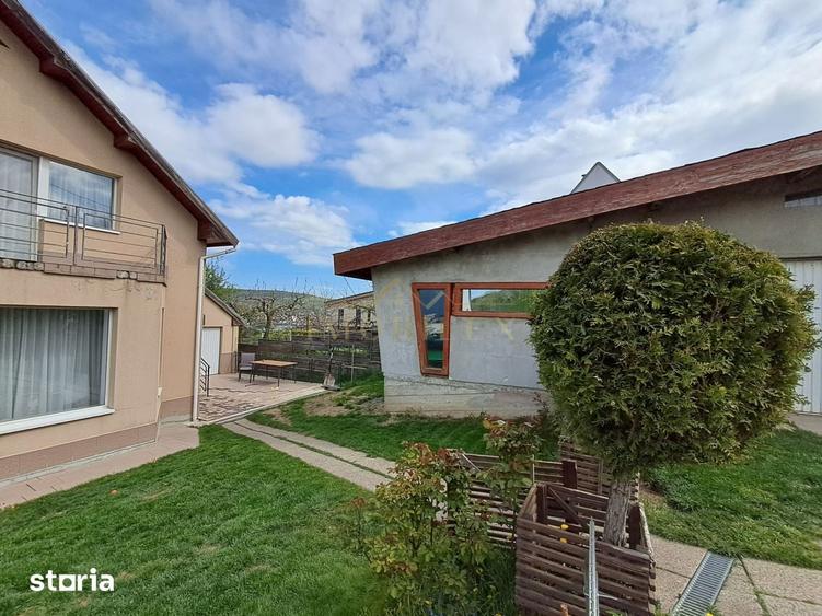 Casă cu 4 camere cu Teren 680 Mp în Gruia