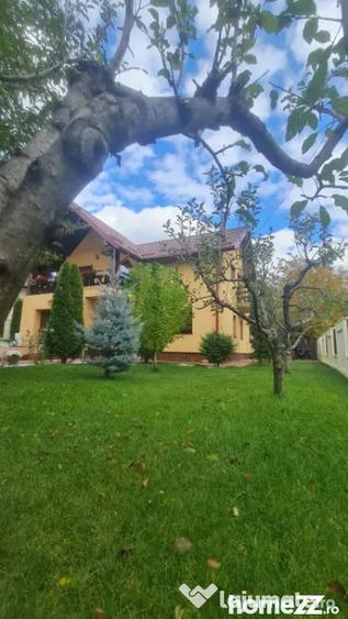 Casă cu 4 camere cu Canalizare în Valea Lupului