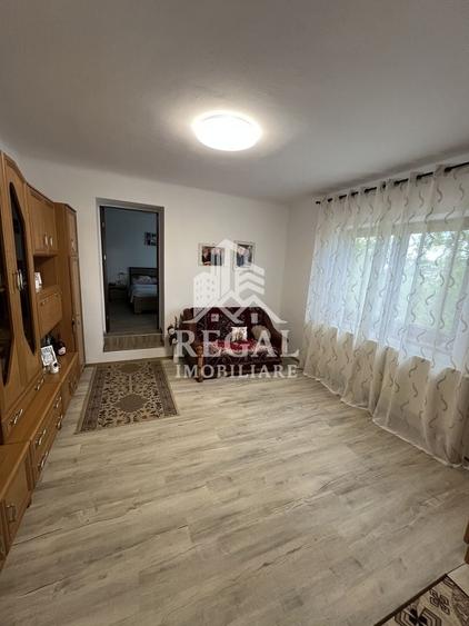 Casă individuală cu 3 camere cu Canalizare în Sud