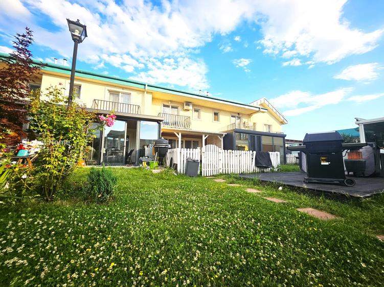 Casă cu 3 camere cu Piscina în Ștefăneștii de Jos