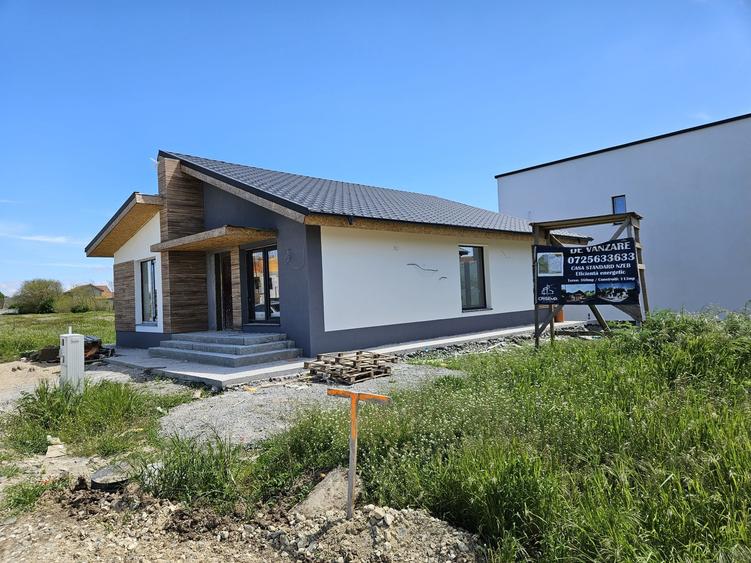 Casă cu 3 camere în Valu lui Traian