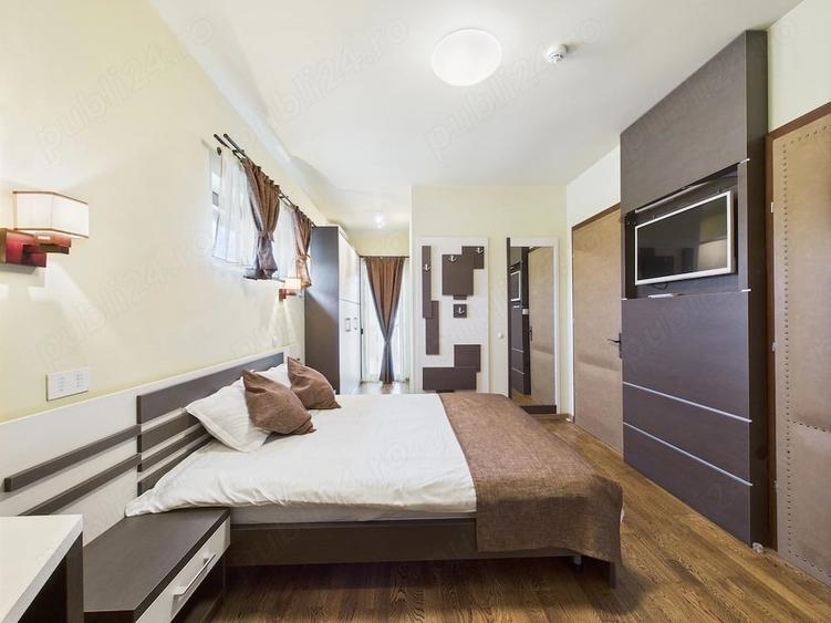 Casă cu 4 camere cu Teren 427 Mp în Central