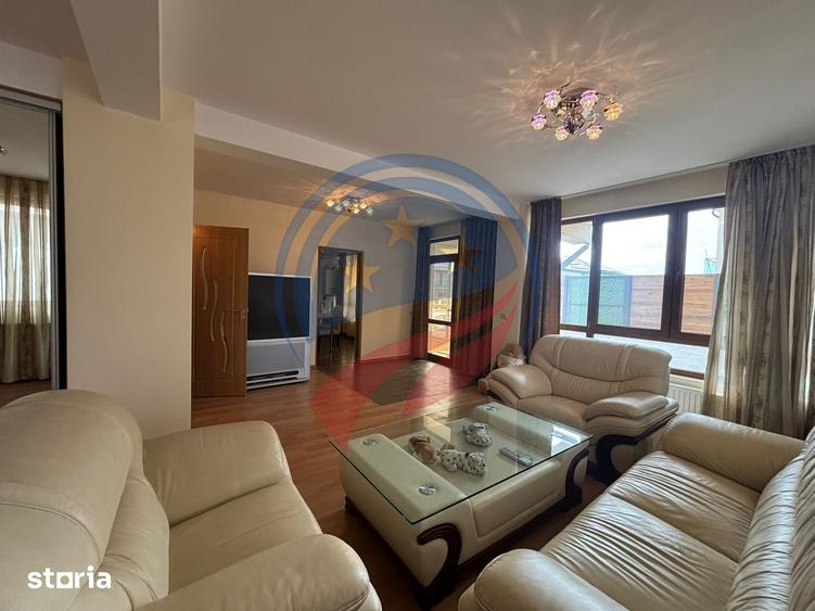 Apartament cu 3 camere, mobilat în Central