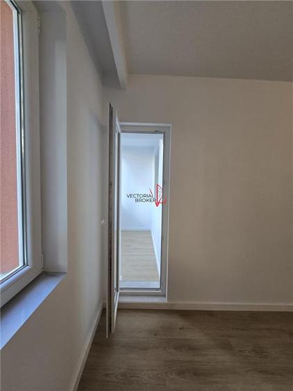 Apartament cu 2 camere decomandat în Tei